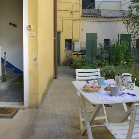 Vakantiehuis Il Cortile Nel Centro By Interhome