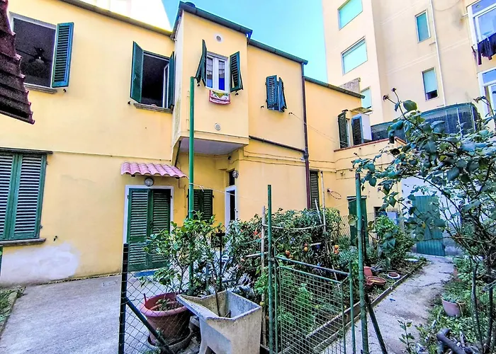 Vakantiehuis Il Cortile Nel Centro By Interhome Follonica