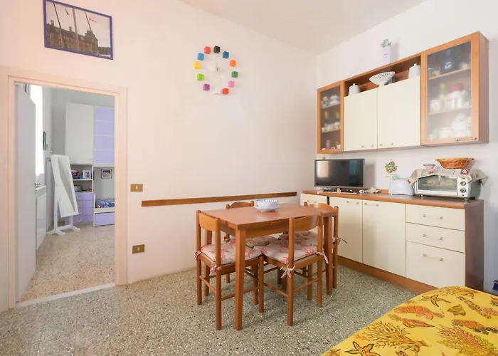 Il Cortile Nel Centro By Interhome Follonica